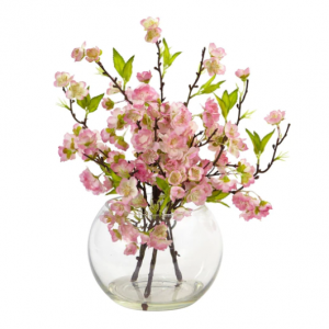 大花瓶中的樱花