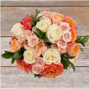 风铃草、自由精神和星红玫瑰的混合花束，Deluxe