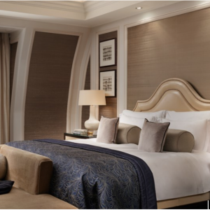 London Calling - £100 hotel credit when booking a room @Corinthia Hotels