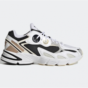 adidas Astir 运动鞋