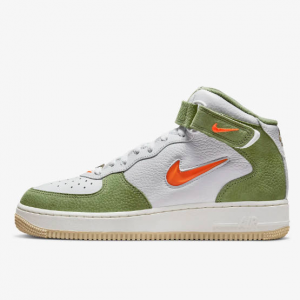 Nike Air Force 1 Mid QS 男士板鞋