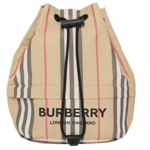 巴宝莉 Burberry 时尚经典格纹抽绳水桶包带Logo @ Flannels，半价