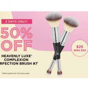 Heavenly Luxe™ Complexion Perfection Brush #7 @ IT Cosmetics