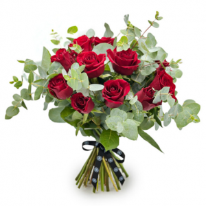 15朵玫瑰和甜美的灰桉树花束