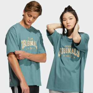 adidas MODERN COLLEGIATE SLOGAN T恤