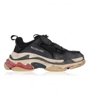 Flannels官网 Balenciaga Triple S 老爹鞋5折特惠 