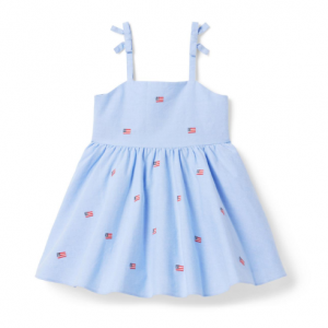 刺绣旗帜连衣裙