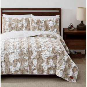 FRYE 3-piece Faux Fur Quilt, Queen/King @ Costco