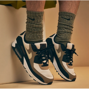 Foot Locker官网 精选Nike运动鞋服热卖