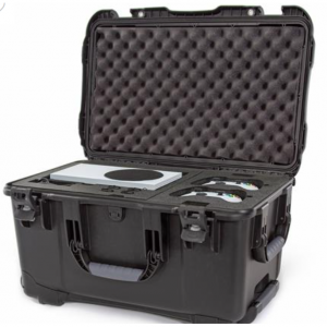 Nanuk 938 防水硬盒，带泡沫衬垫，适用于 Xbox Series X|S，黑色