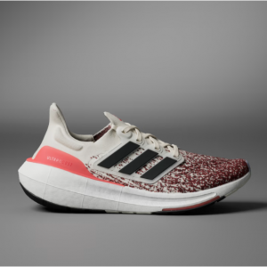 adidas Ultraboost 轻跑鞋