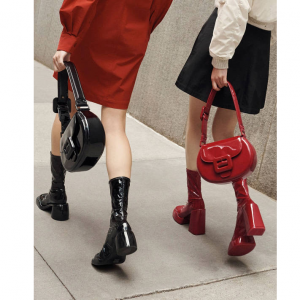 Charles & Keith Lula Patent 水桶包