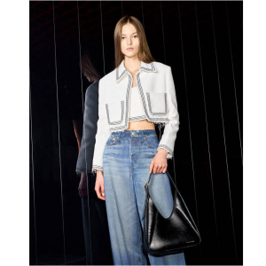 Charles & Keith Buzz 单肩包