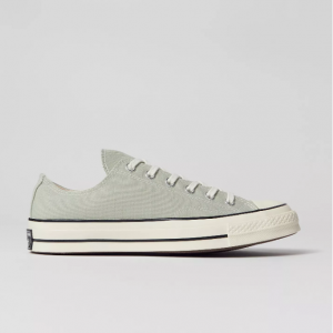 Extra 40% Off Converse Chuck Taylor Low Top Sneaker @ Urban Outfitters	