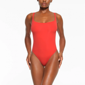 SKIMS FITS EVERYBODY 塑身衣