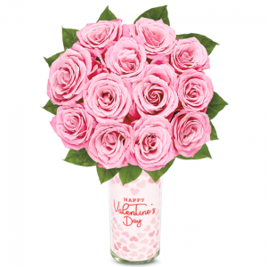 一打珍貴的粉紅玫瑰