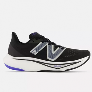 New Balance FuelCell Rebel v3 女士运动鞋