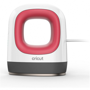 Cricut EasyPress Mini Heat Press for Pressing Small Objects @ Amazon