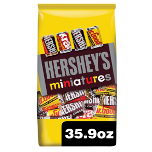 HERSHEY'S Miniatures Assorted Chocolate, Easter Candy Party Pack, 35.9 oz @ Amazon