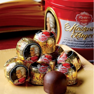 Mozart Kugeln Delights Tin @ The Vermont Country Store