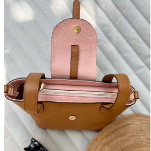25% Off Thela Mini Tan And Pink With Zip Closure Cross Body Bag For Women @ Meli Melo
