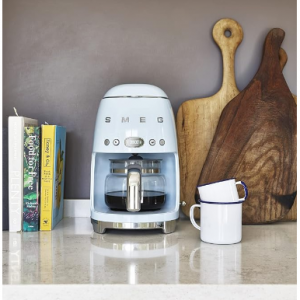 Smeg 50's Retro Style Aesthetic Drip Filter Coffee Machine, 10 cups, Pastel Blue @ Amazon