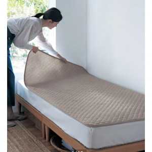 家族分揃えたい接触冷感&吸水速乾置くだけ防ダニ敷きパッド