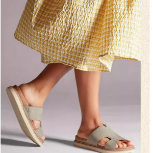 Summer Savings - 15% Off Select Styles @ Clarks Canada