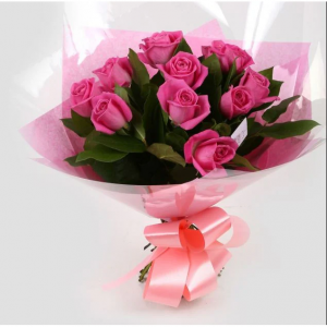 12朵粉红玫瑰花束