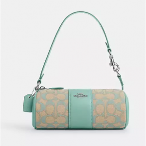 Coach Nolita 笔筒包