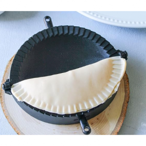 IMUSA USA Jumbo IMU-71006W Easy to Use Plastic Empanada Mold, Black @ Amazon