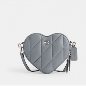 Coach Heart Crossbody Bag With Quilting 爱心斜挎包