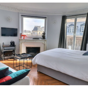 Superb Studio Fireplace Balcony Air-conditioning, Paris for $176/night @Vrbo