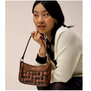 40% Off Skylar Small Crossbody @ Fossil UK