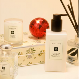 New! 2024 Christmas Holiday Collection & Gift Sets @ Jo Malone