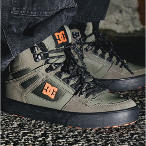 Mid-Season Sale - 30% Off a Selection of Products @ DC Shoes UK