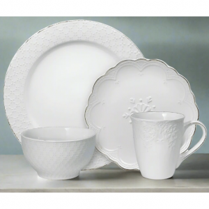 Pfaltzgraff® 法式蕾丝风格白色餐具套装 16 件