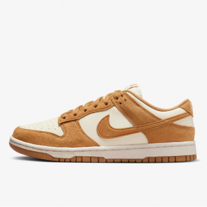 Nike Dunk Low 女士板鞋