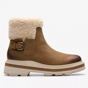 Clarks Hencroft Madi Waterproof womens boots