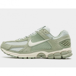 JD Sports Singapore官网 Nike Zoom Vomero 5 运动鞋5折热卖