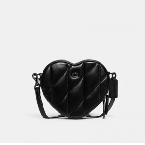 Coach Heart 爱心斜挎包