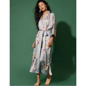 Ulivary Garden Crane Gray Kimono Robe