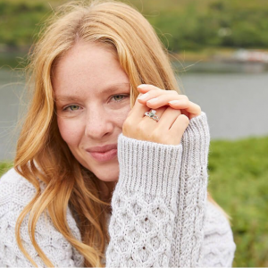 The Irish Store Silver Connemara Marble Claddagh 戒指