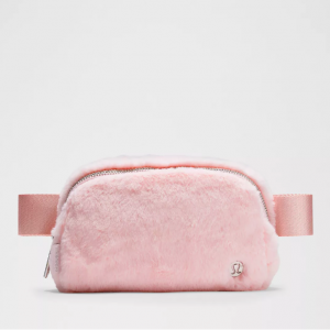 lululemon Everywhere Belt Bag Plush Fleece