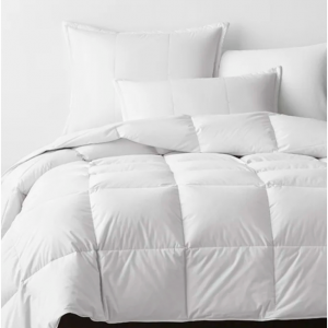 LaCrosse™ 优质羽绒保暖被子 - White, Twin