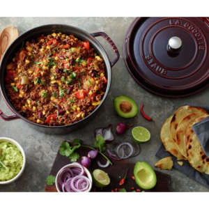 Staub 13.25誇脫圓形鑄鐵鍋-微瑕