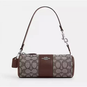 Coach Nolita Barrel 笔筒包