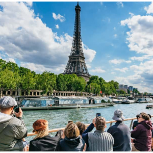 11% off Paris: 1-Hour Seine Cruise starting at the Eiffel Tower @GetYourGuide