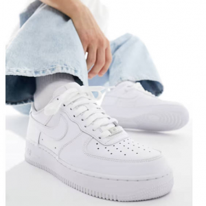 Nike Air Force 1 '07 运动鞋