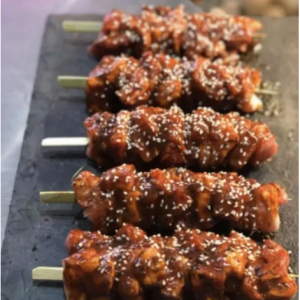 West Coast Foods 黑蒜腌鸡肉串 (x4)